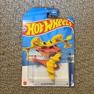 Hot Wheels Sky Show Water Bomber - Red and Yellow